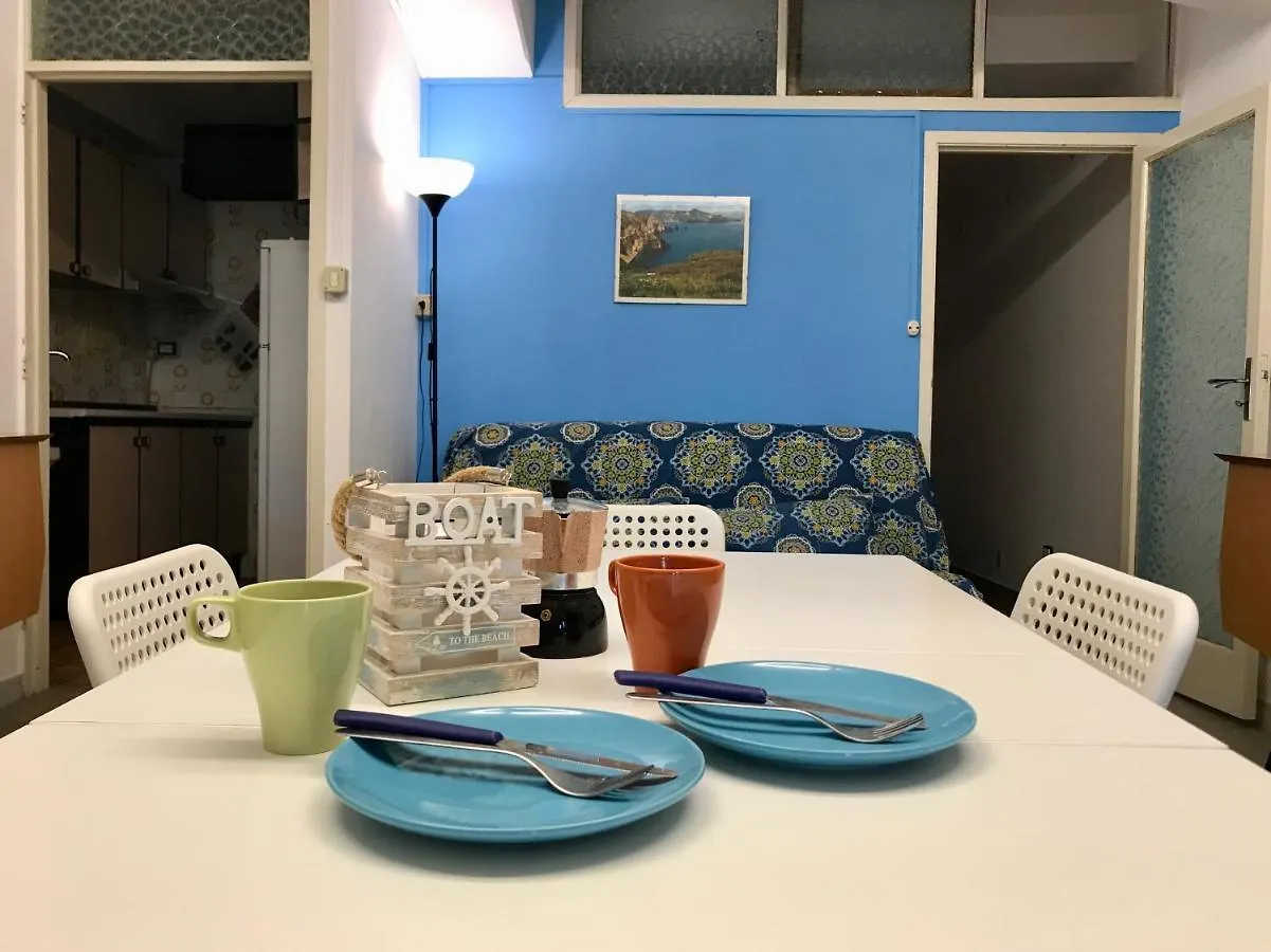 Ventodimilazzo Blu House Apartment Italy